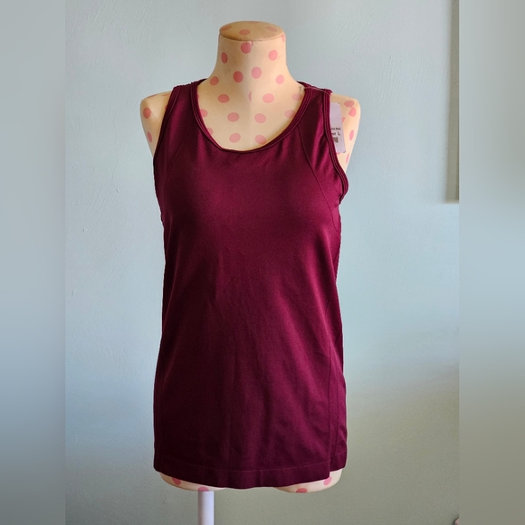 Disbest Yoga Sleeveless Athletic Tank Top With Built-In Bra Mesh On The Back - Picture 1 of 8